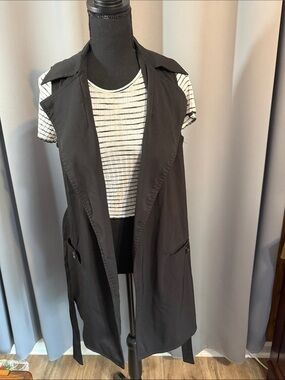 Max Studio Black Sleeveless Trench Vest